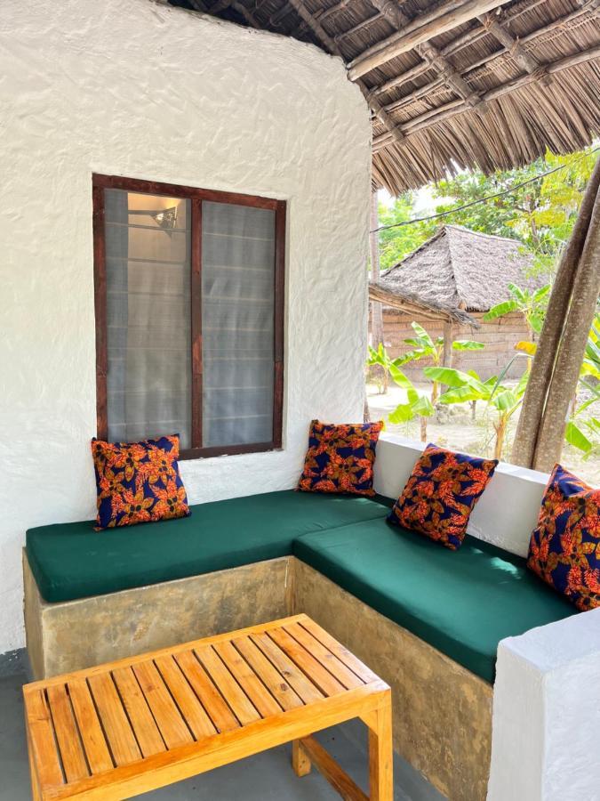 Karanga Bungalows Michamvi Habitación foto
